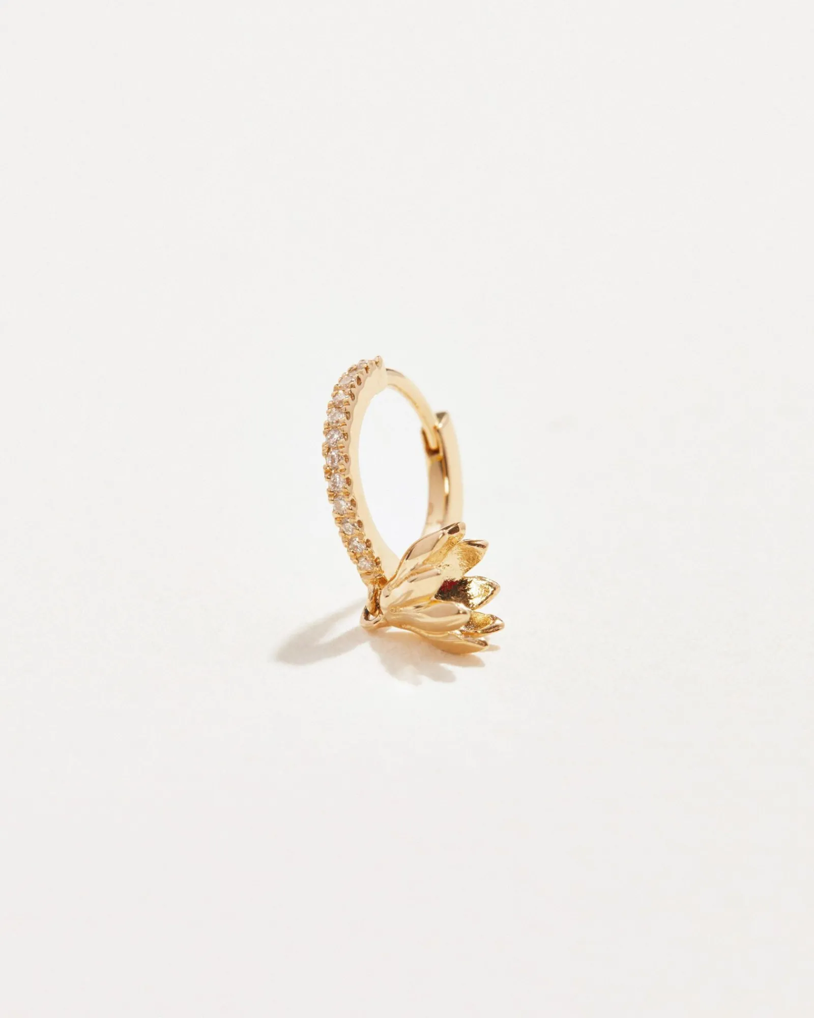 Pamela Love Piercing Jewelry|Anemone Pave Huggie