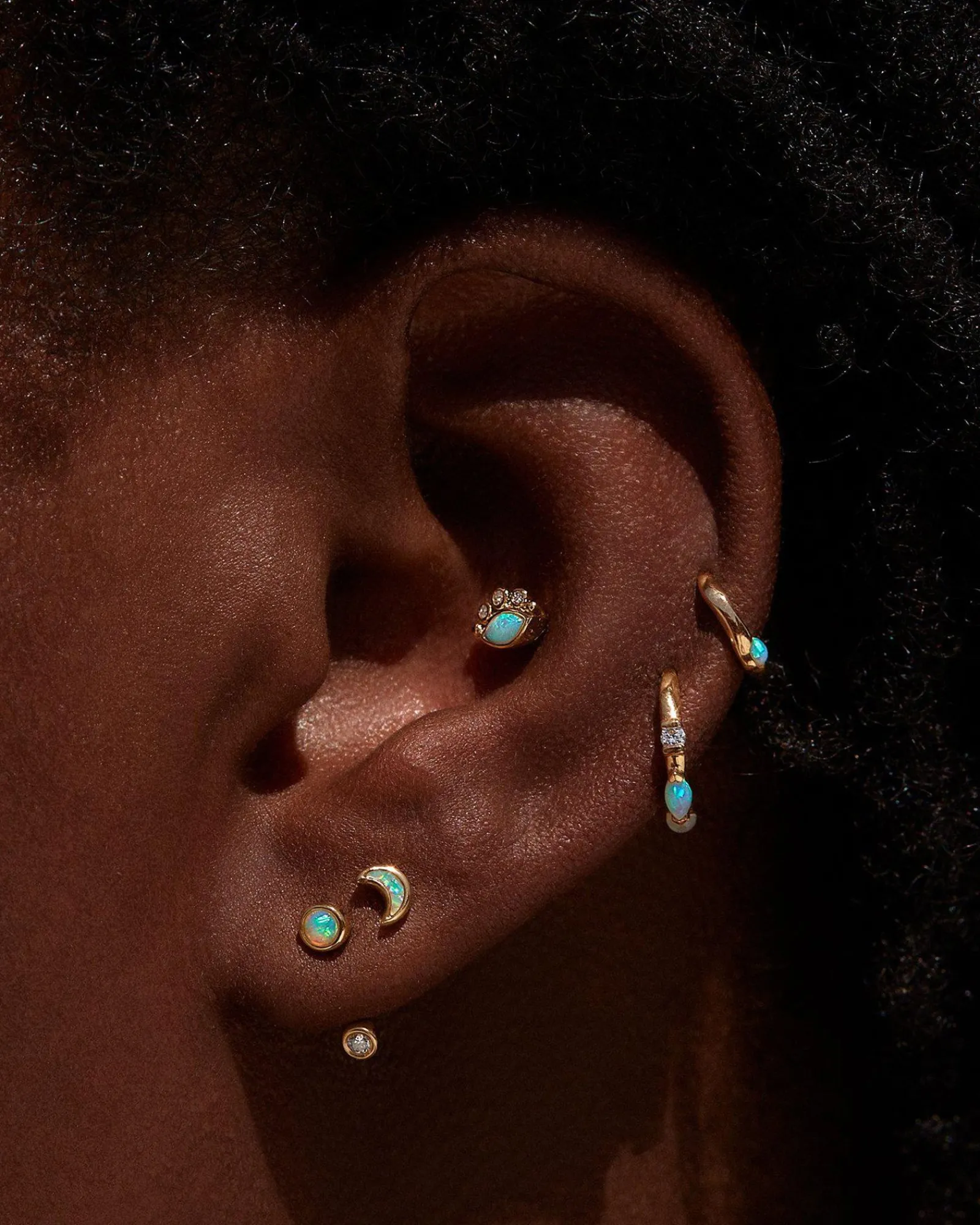 Pamela Love Earrings|6Mm Floating Stone Clicker