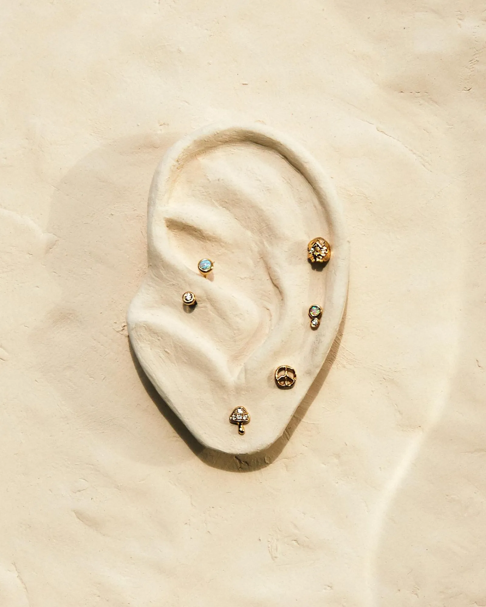 Pamela Love Piercing Jewelry|Peace Stud